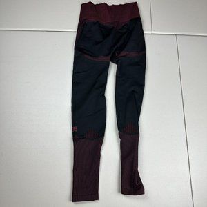 Body Engineered Life Seamless Tight Leggings Mesh Cutout Ombre Red Black XS Used